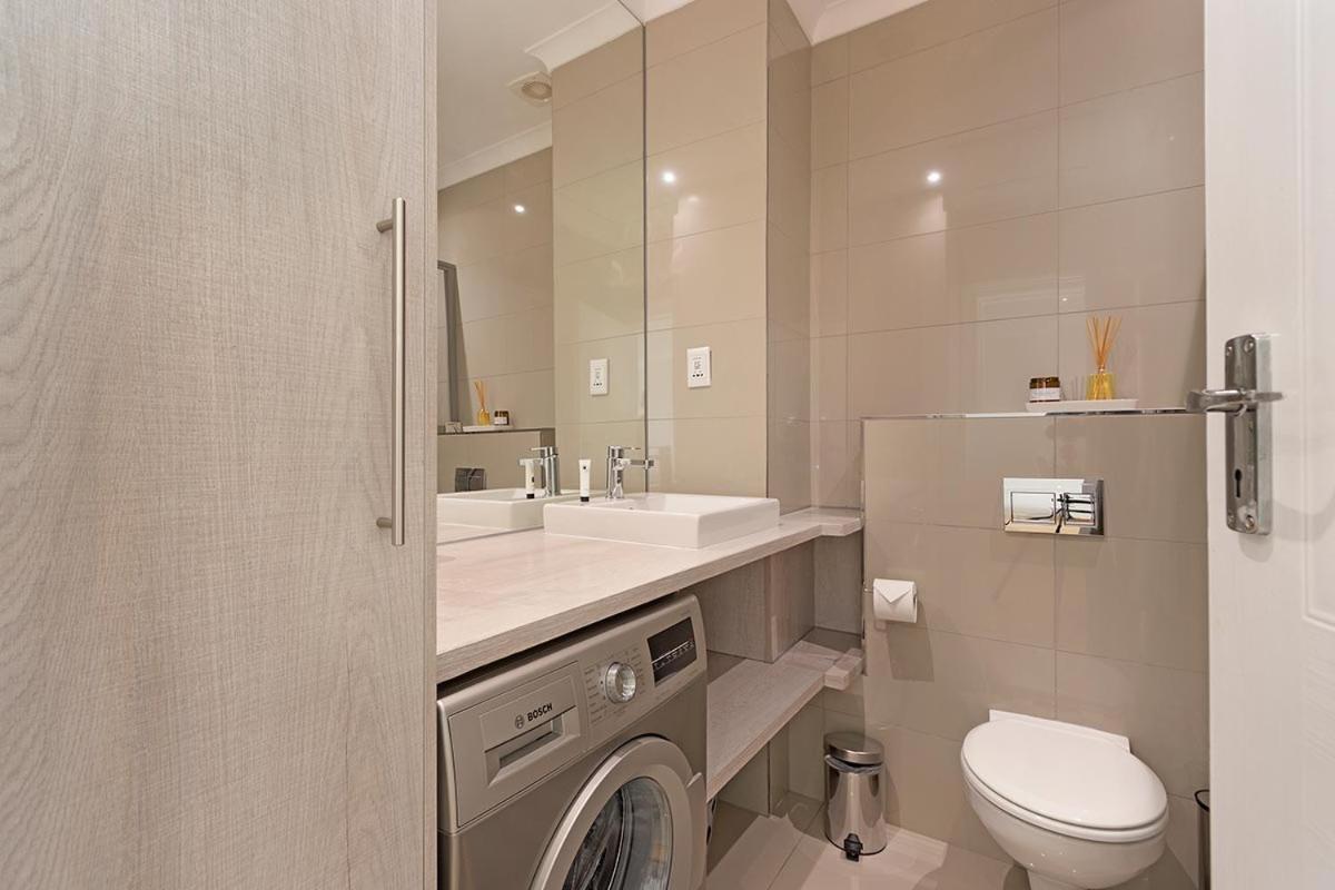 Stunning Sea View Apartment - Camps Bay Kapstaden Exteriör bild