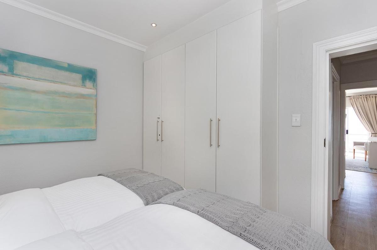 Stunning Sea View Apartment - Camps Bay Kapstaden Exteriör bild