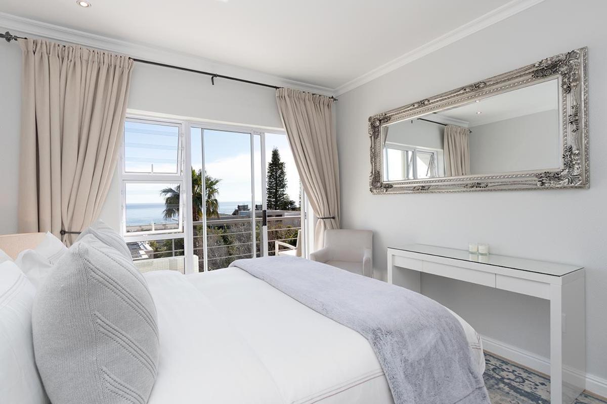 Stunning Sea View Apartment - Camps Bay Kapstaden Exteriör bild